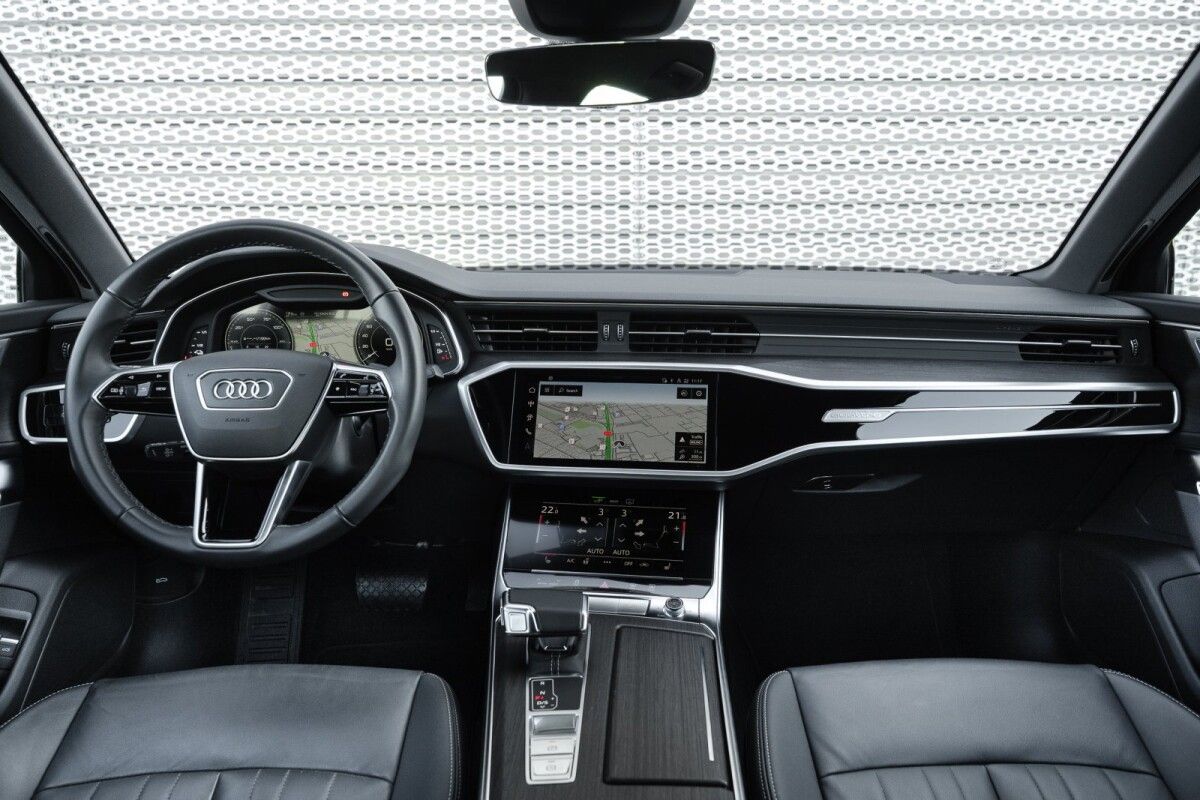 Audi A6 TFSIe 50 299zs 2.0 220kW