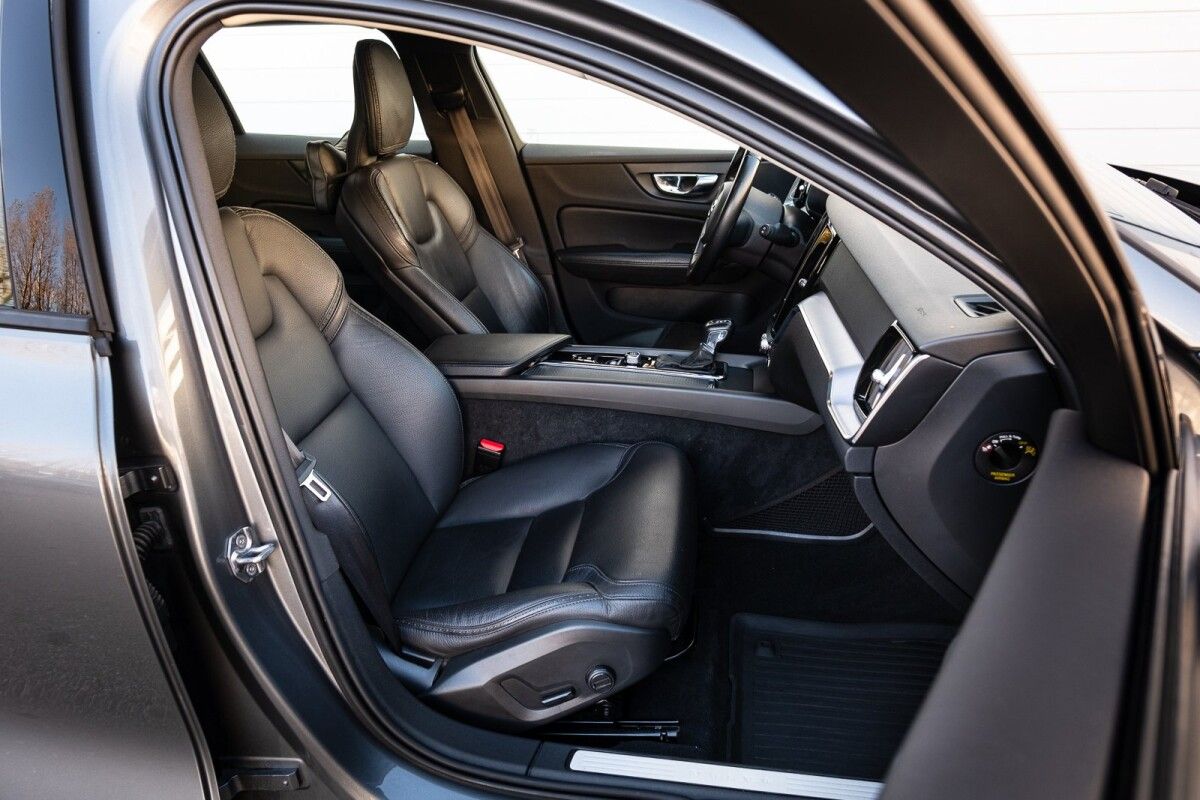 Volvo V60 2.0 140kW