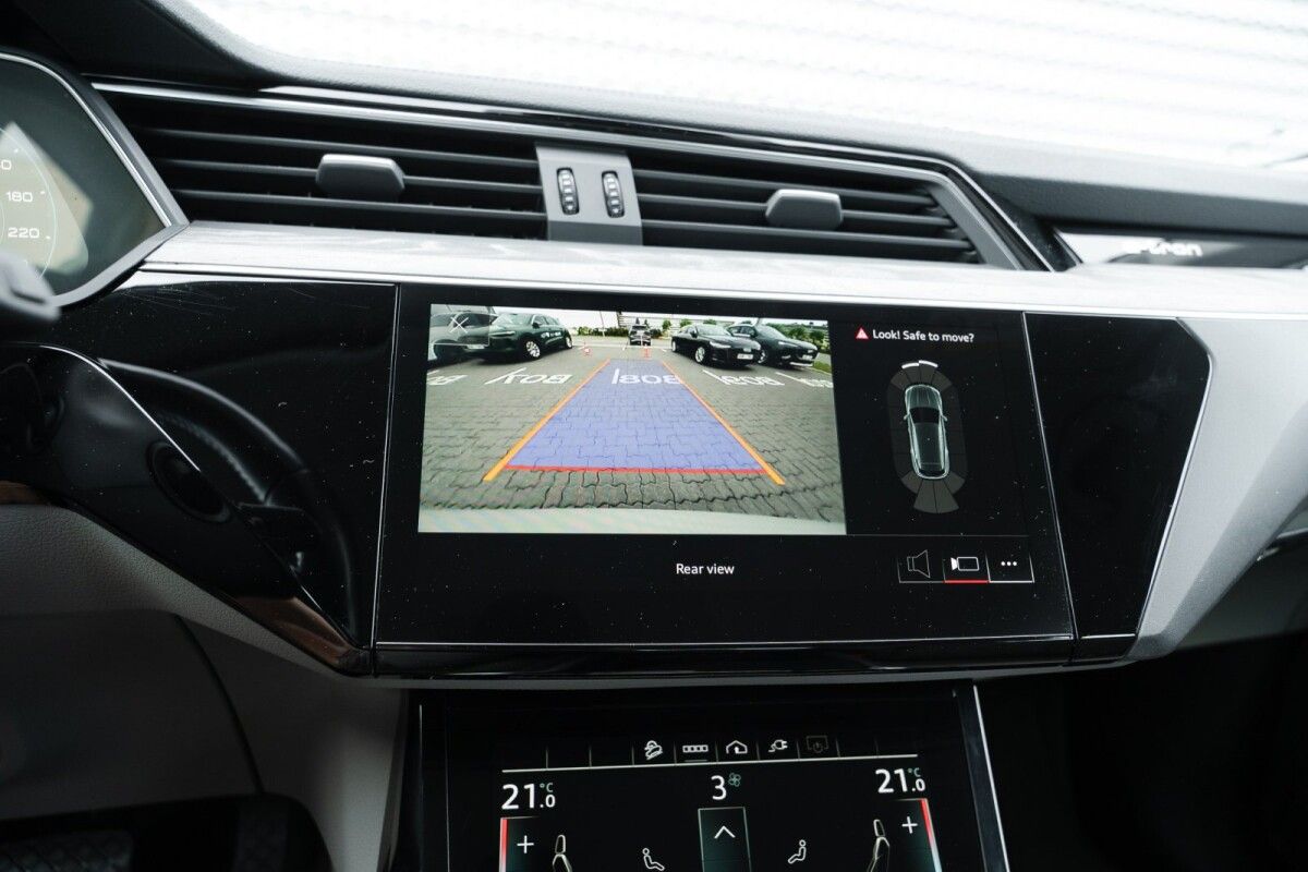 Audi e-tron 55 301kW