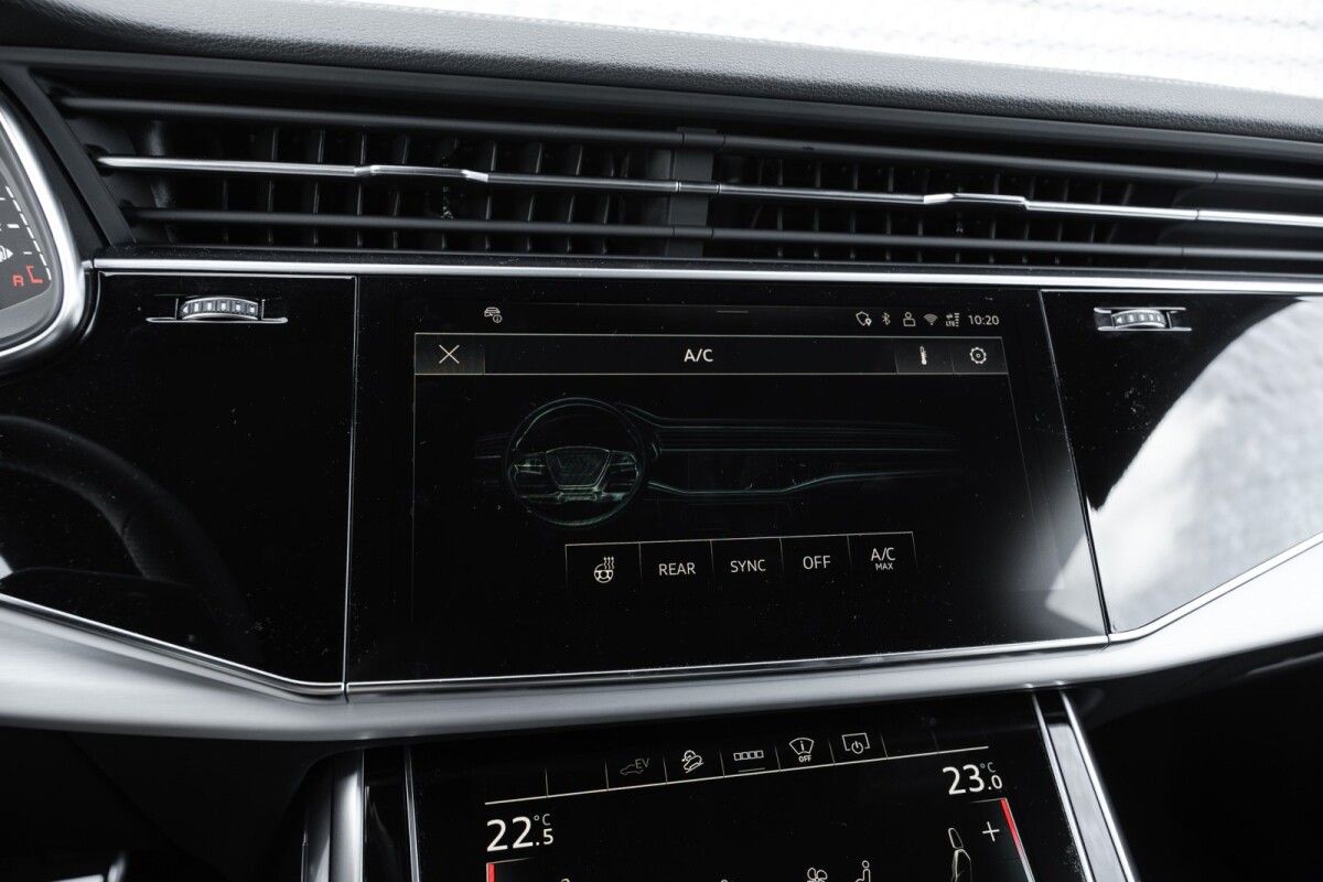 Audi Q8 60 Plug-in  S-line 3.0 360kW