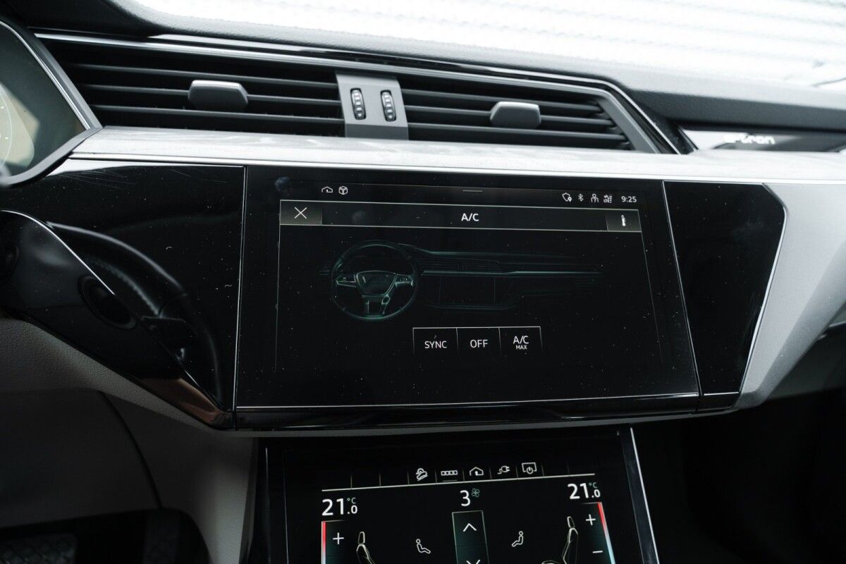 Audi e-tron 55 301kW