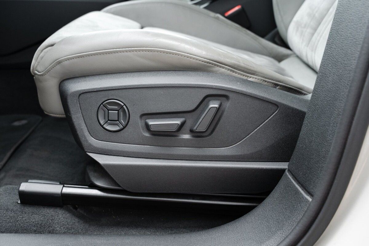 Audi e-tron 55 301kW