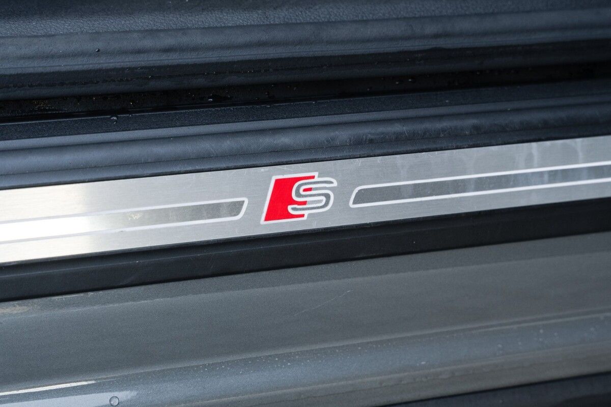 Audi Q5 SPB 2.0 TFSIe 300zs quattro 2.0 221kW