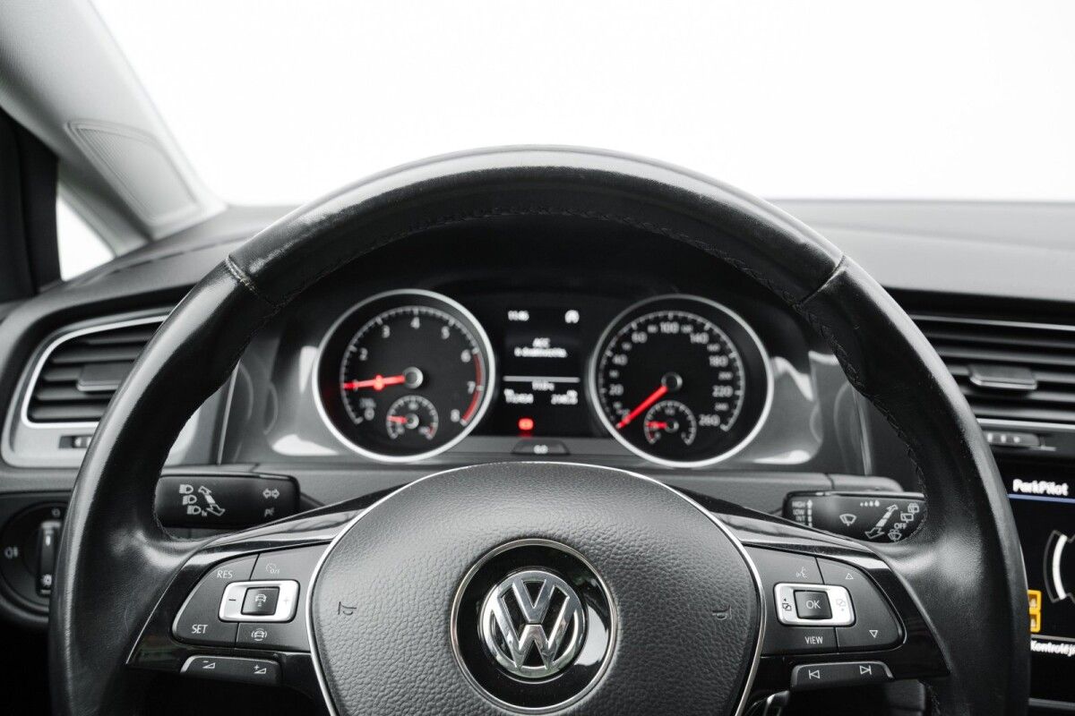 Volkswagen Golf Nr. 100 1.5 96kW