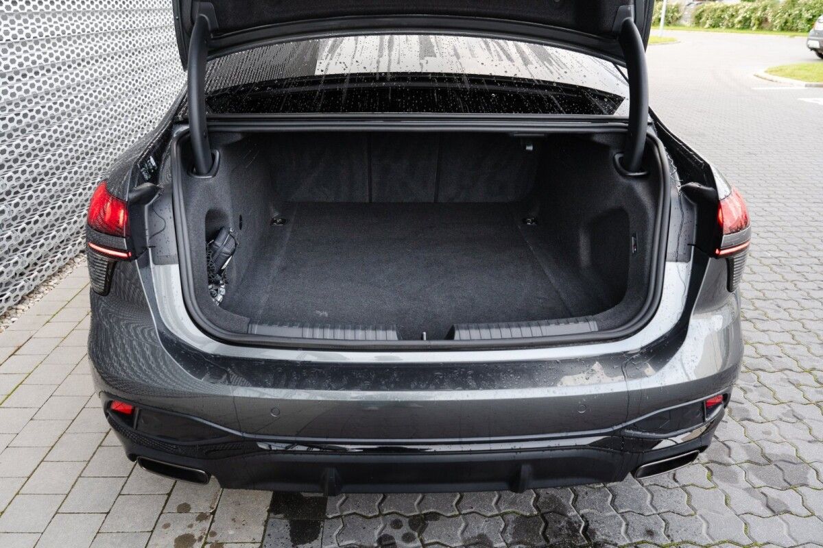 Audi A6 Limousine S-Line 3.0 270kW
