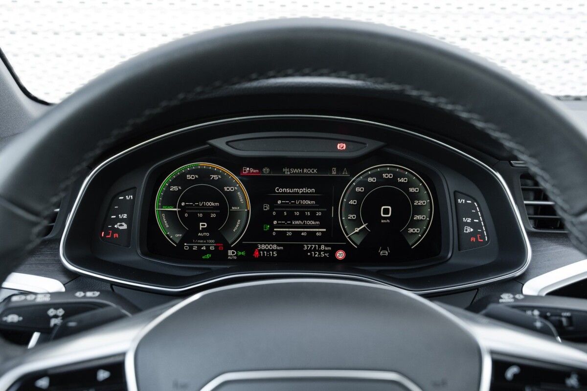 Audi A6 TFSIe 50 299zs 2.0 220kW