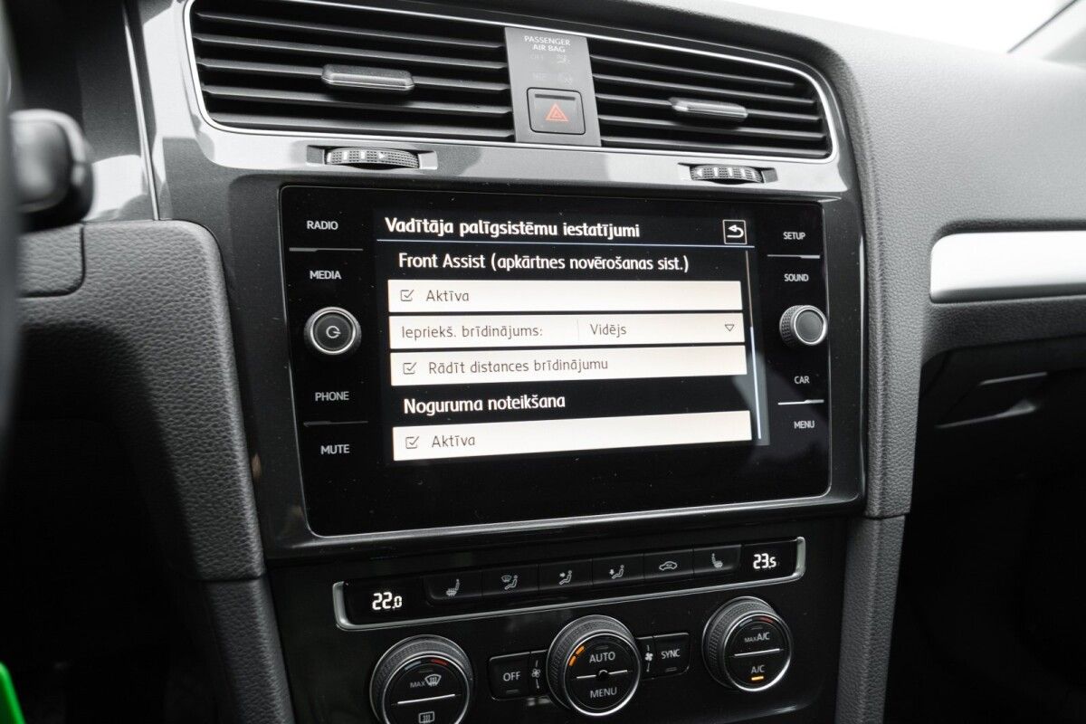 Volkswagen Golf Nr. 100 1.5 96kW